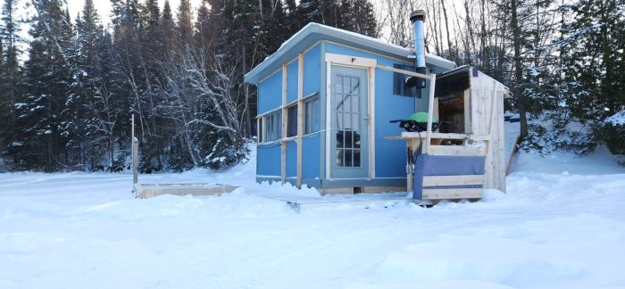 Forfait motoneige MICROVASION chalet sur glace